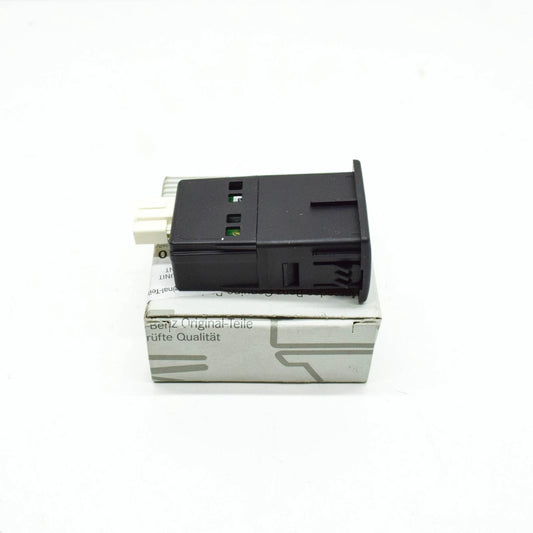 NEW MERCEDES-BENZ E W213 USB PORT CONNECTING UNIT A2138203200 ORIGINAL