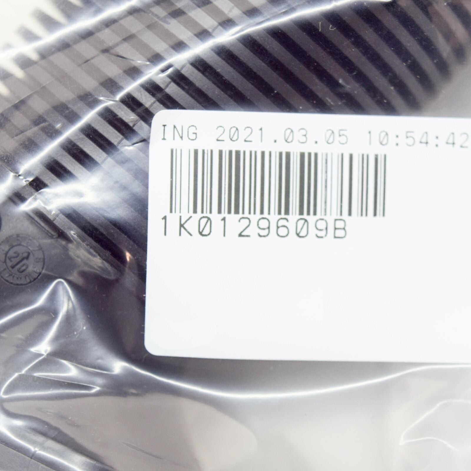 NEW AUDI A3 8P ENGINE INTAKE AIR DUCT 1K0129609B ORIGINAL