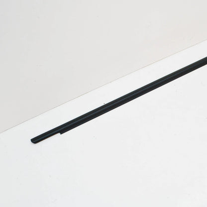 NEW MERCEDES-BENZ A W169 FRONT LEFT DOOR WINDOW SEALING RAIL A1697252765