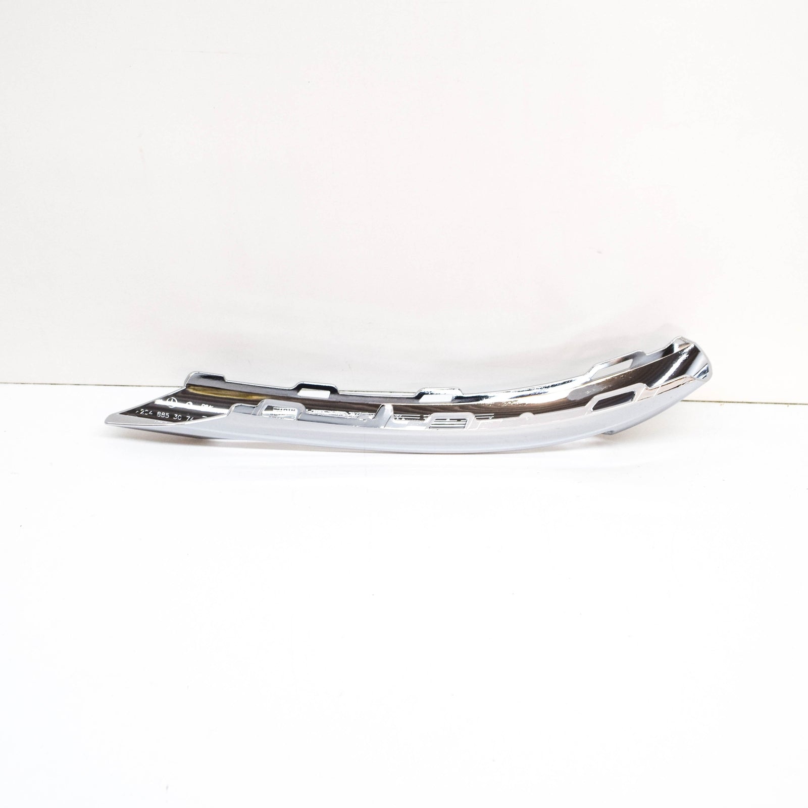 NEW MERCEDES-BENZ C-CLASS W204 FRONT RIGHT LIGHT DRL TRIM A2048853074 ORIGINAL