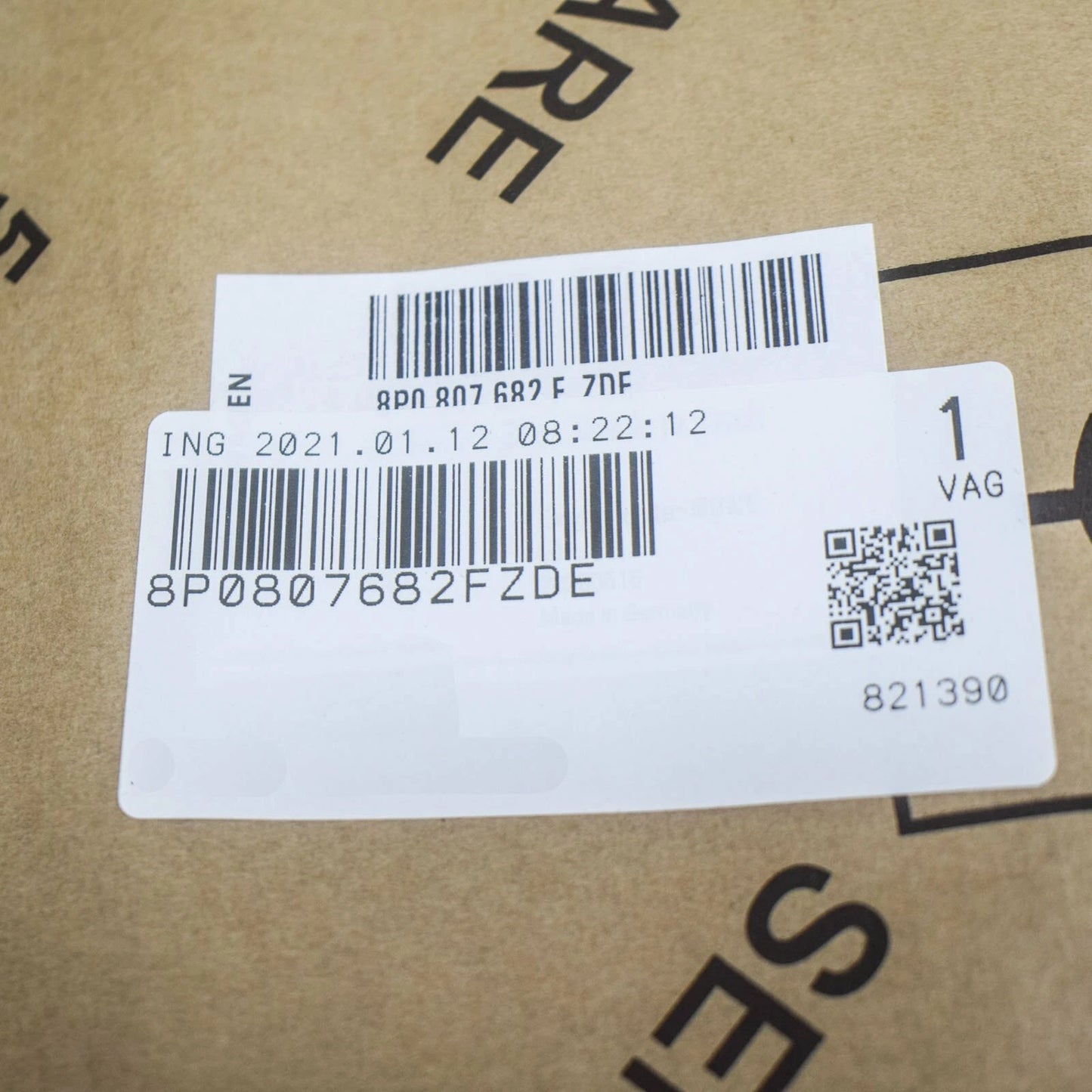 NEW AUDI A3 S3 8P FRONT RIGHT FOG LIGHT GRILLE 8P0807682FZDE