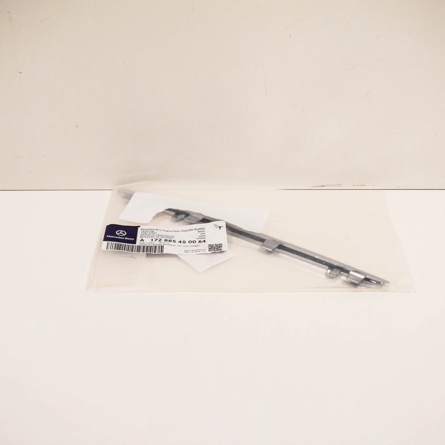 NEW MERCEDES BENZ SLK R172 FRONT BUMPER LEFT LOWER TRIM A172885450064 ORIGINAL