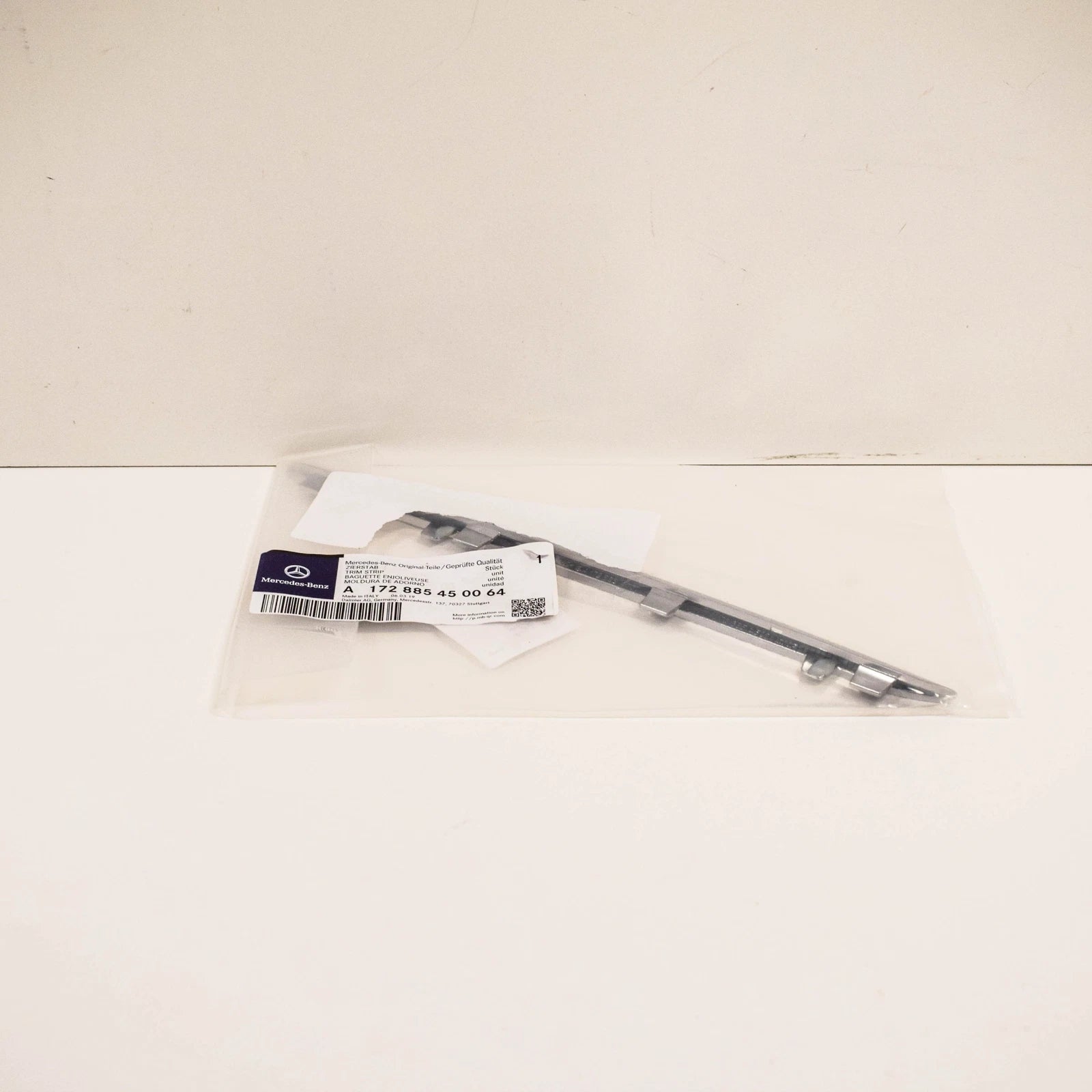 NEW MERCEDES BENZ SLK R172 FRONT BUMPER LEFT LOWER TRIM A172885450064 ORIGINAL