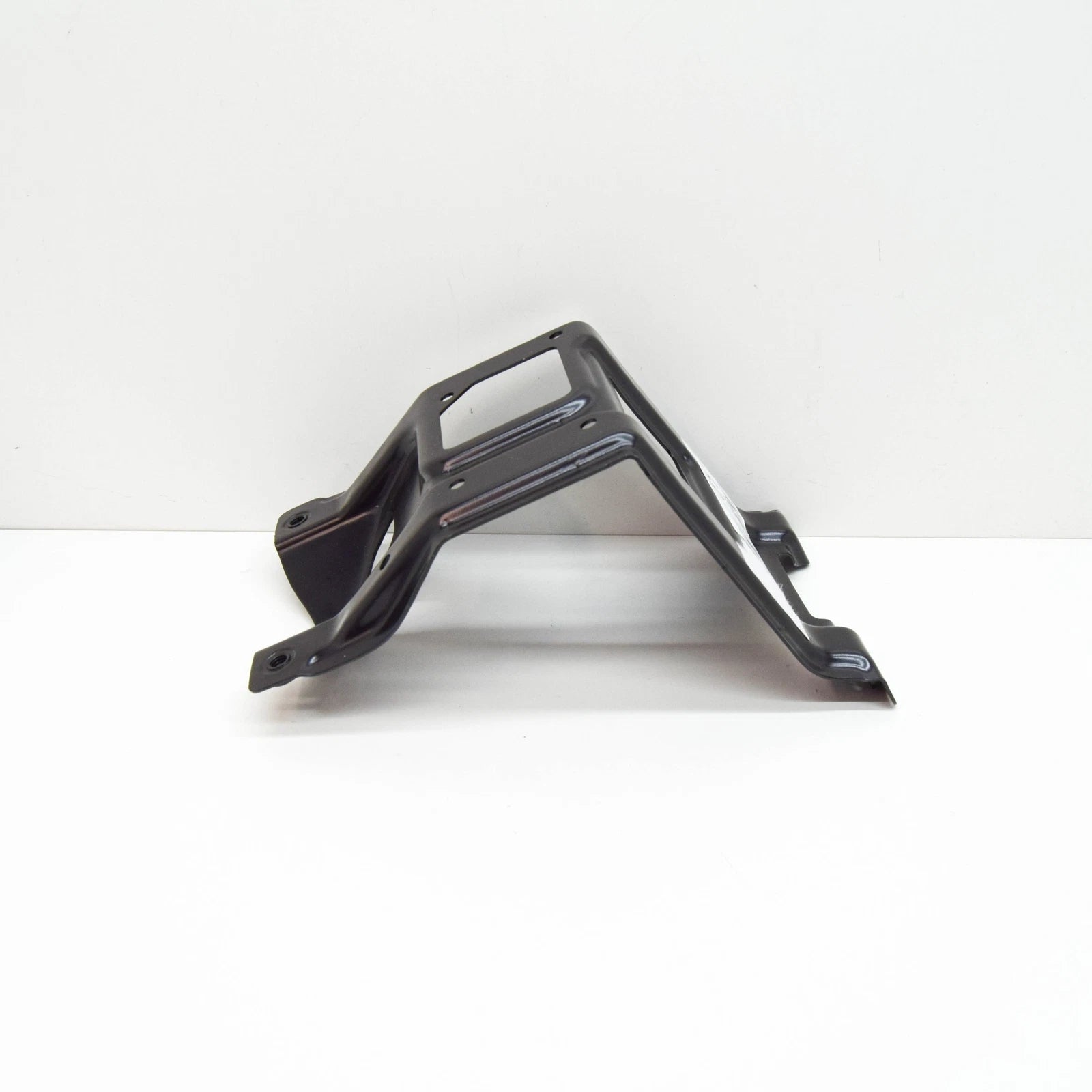 NEW MERCEDES-BENZ E-CLASS COUPE C207 FRONT CENTRAL SUPPORT A2076200228 ORIGINAL