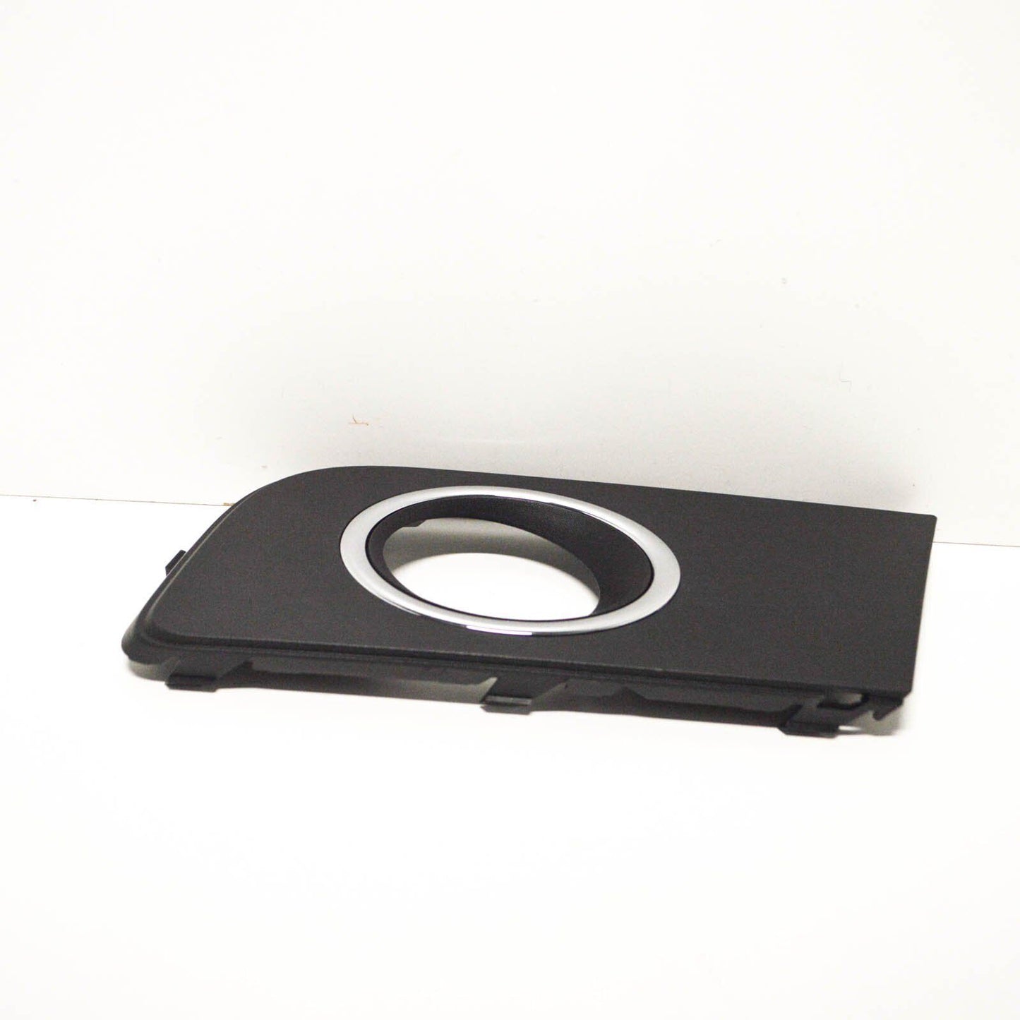 NEW VOLKSWAGEN AMAROK 2H LEFT FOG LIGHT GRILLE 2H7807489RYP 2012 ORIGINAL