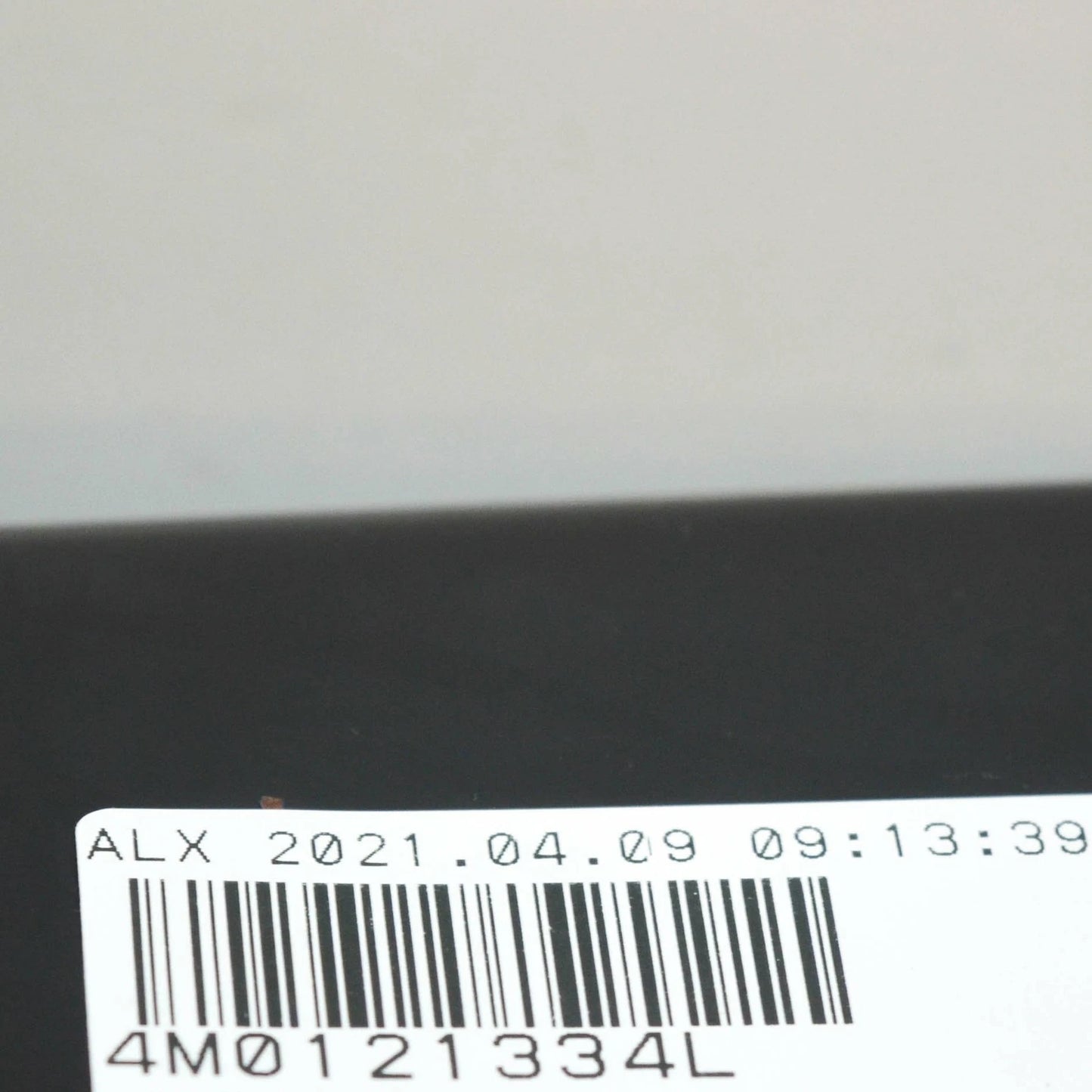 NEW AUDI Q7 4M RIGHT OUTER AIR GUIDE DUCT 4M0121334L