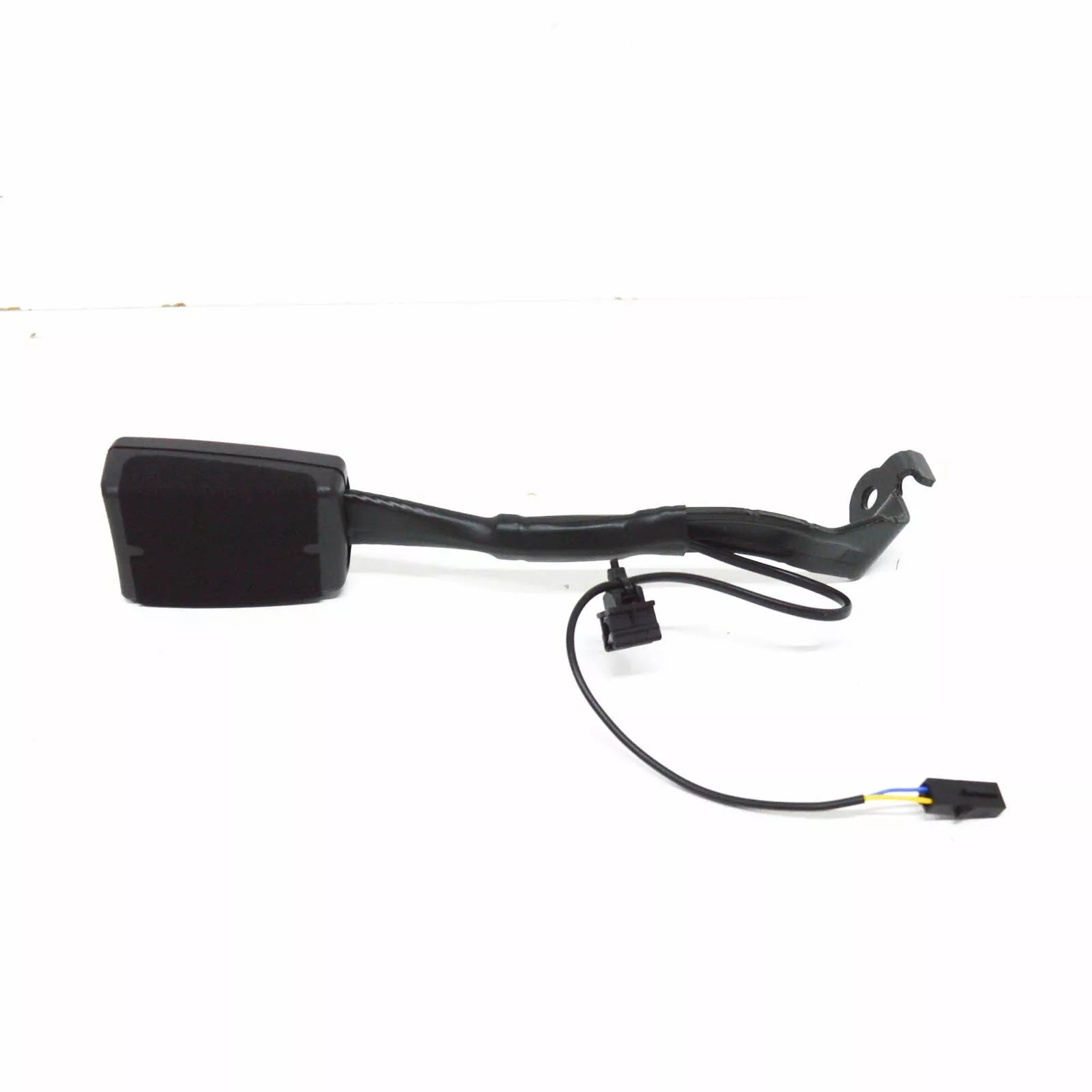 NEW VOLKSWAGEN GOLF MK6 FRONT RIGHT SEAT BUCKLE 1K3857756BEYLZ