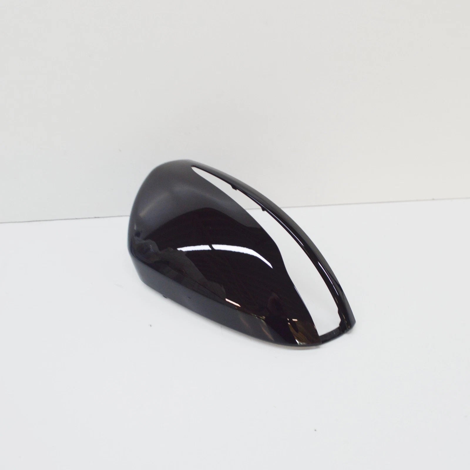 NEW MERCEDES-BENZ C W205 RIGHT WING MIRROR COVER LHD A09981150009040