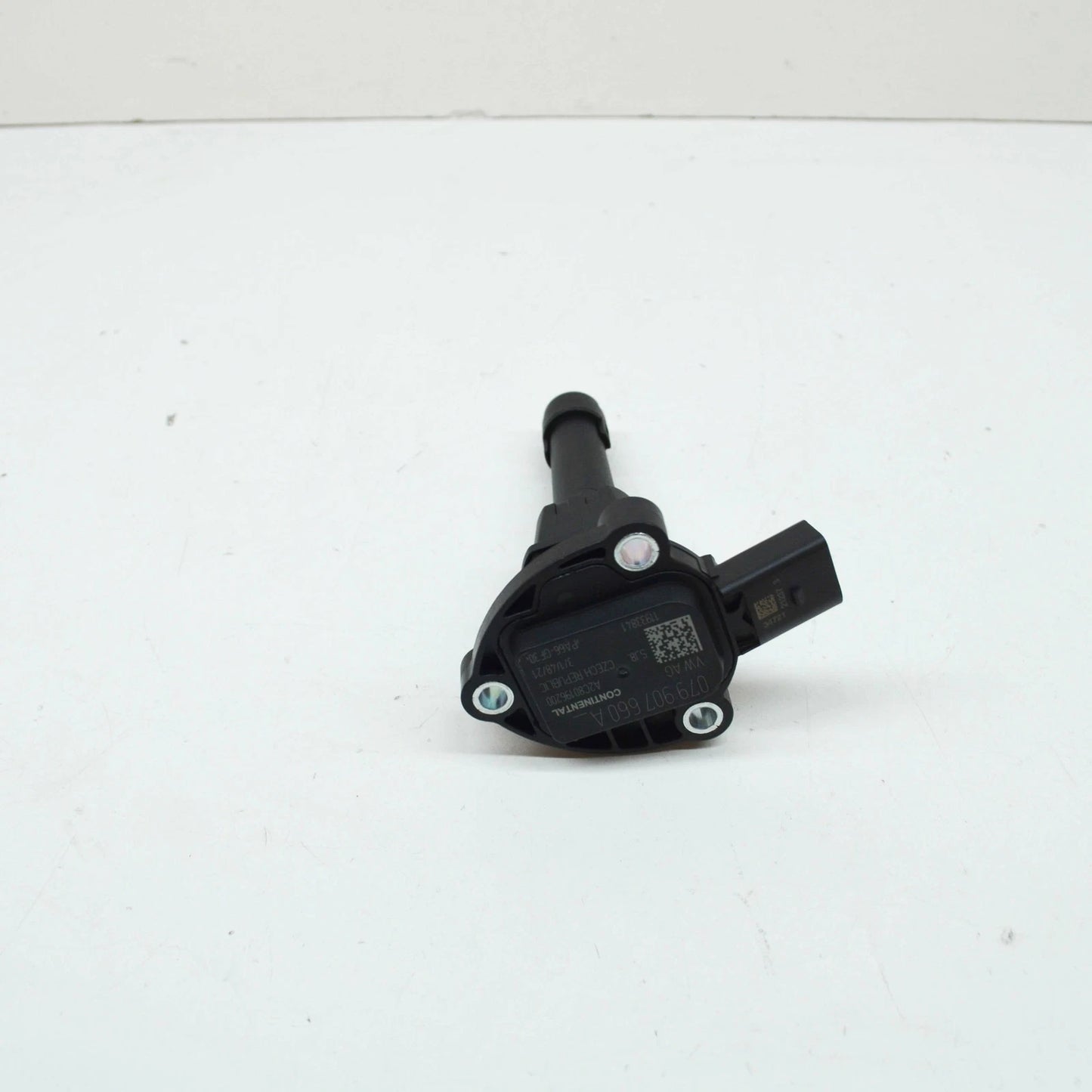 NEW AUDI A4 B9 OIL LEVEL SENSOR 079907660A