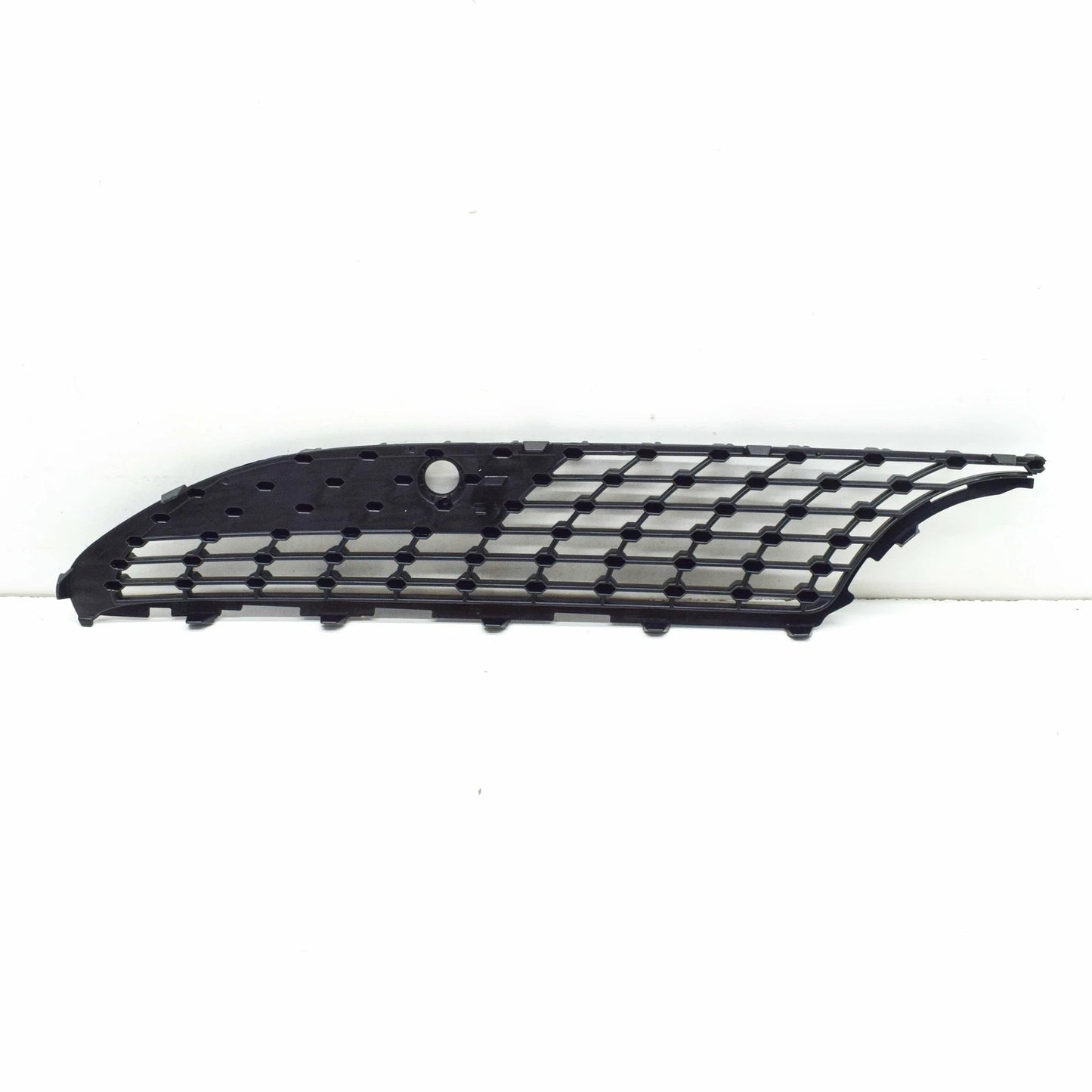 NEW MB A W177 RIGHT LOWER RADIATPR GRILLE PART TRIM A1778884000