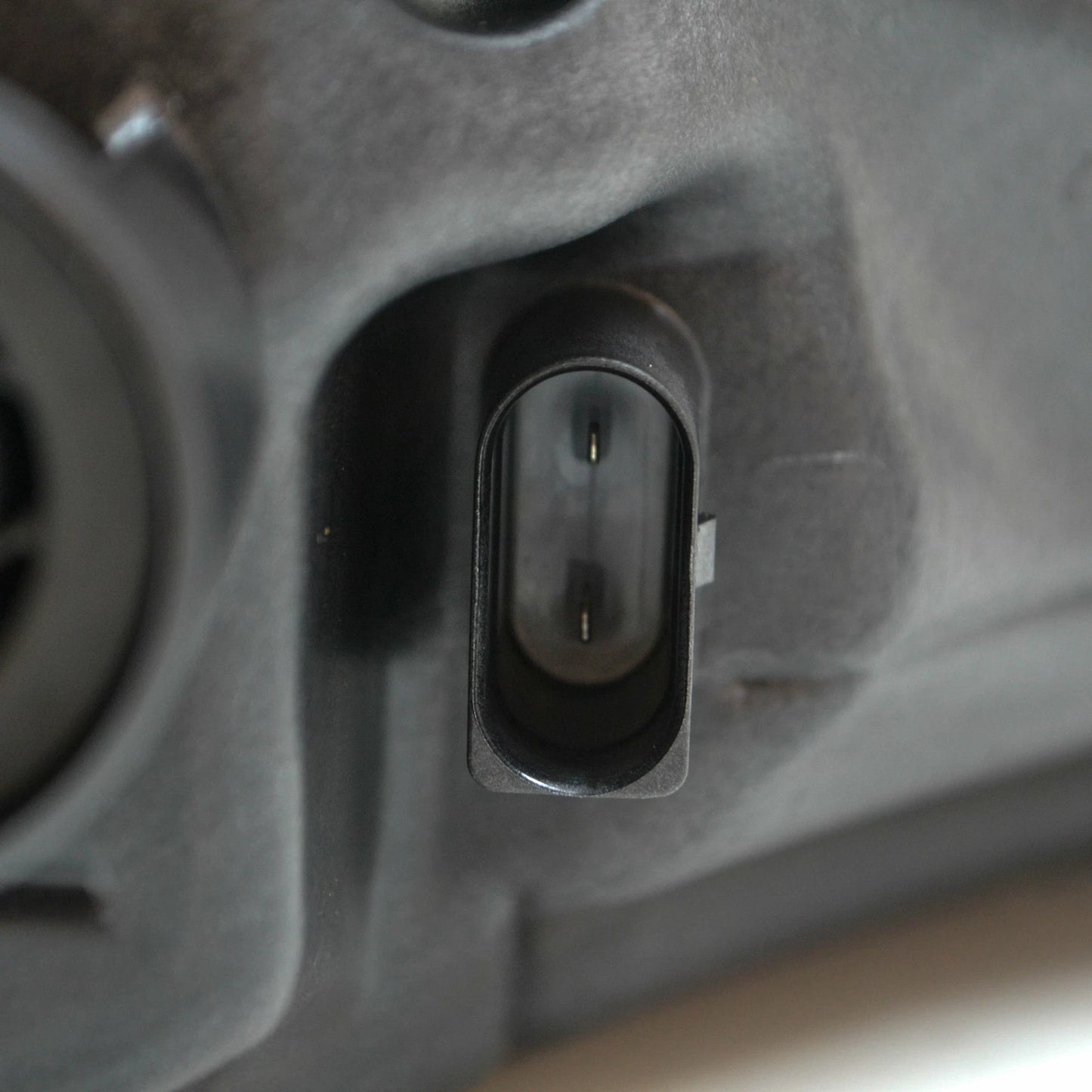 NEW BMW 1 F21 COOLANT EXPANSION TANK 17138677649 ORIGINAL