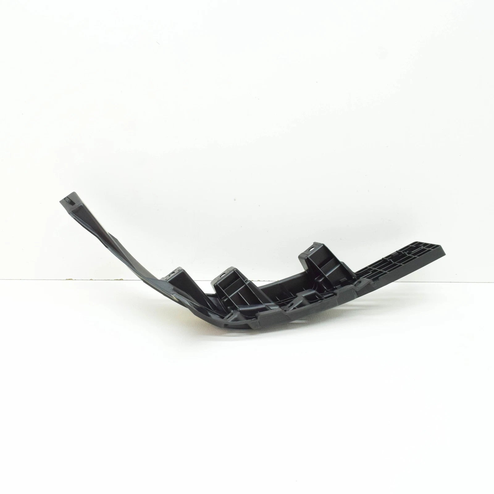 NEW AUDI Q7 4M REAR LEFT BUMPER CLOSING ELEMENT 4M0807347 ORIGINAL