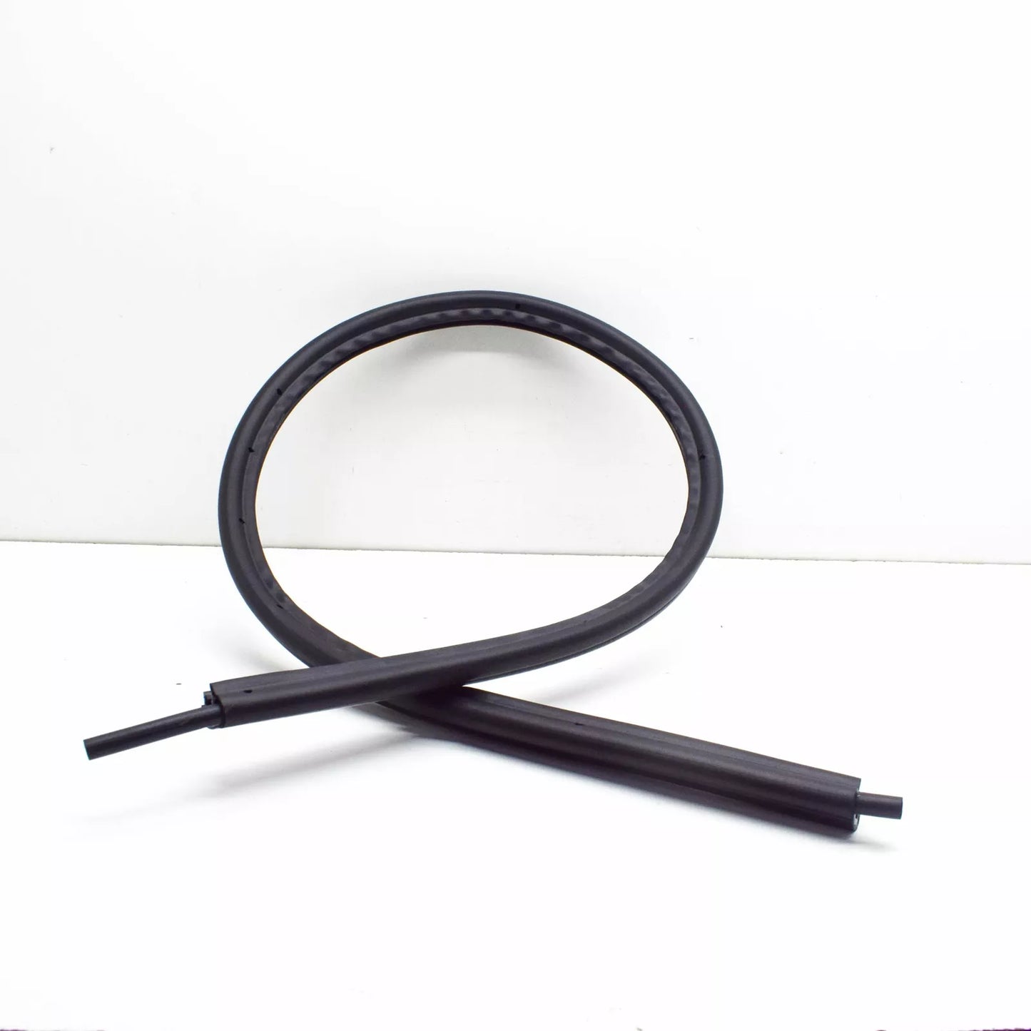 NEW BMW Z4 ROADSTER E85 FRONT RIGHT DOOR WEATHERSTRIP 51727125652 ORIGINAL