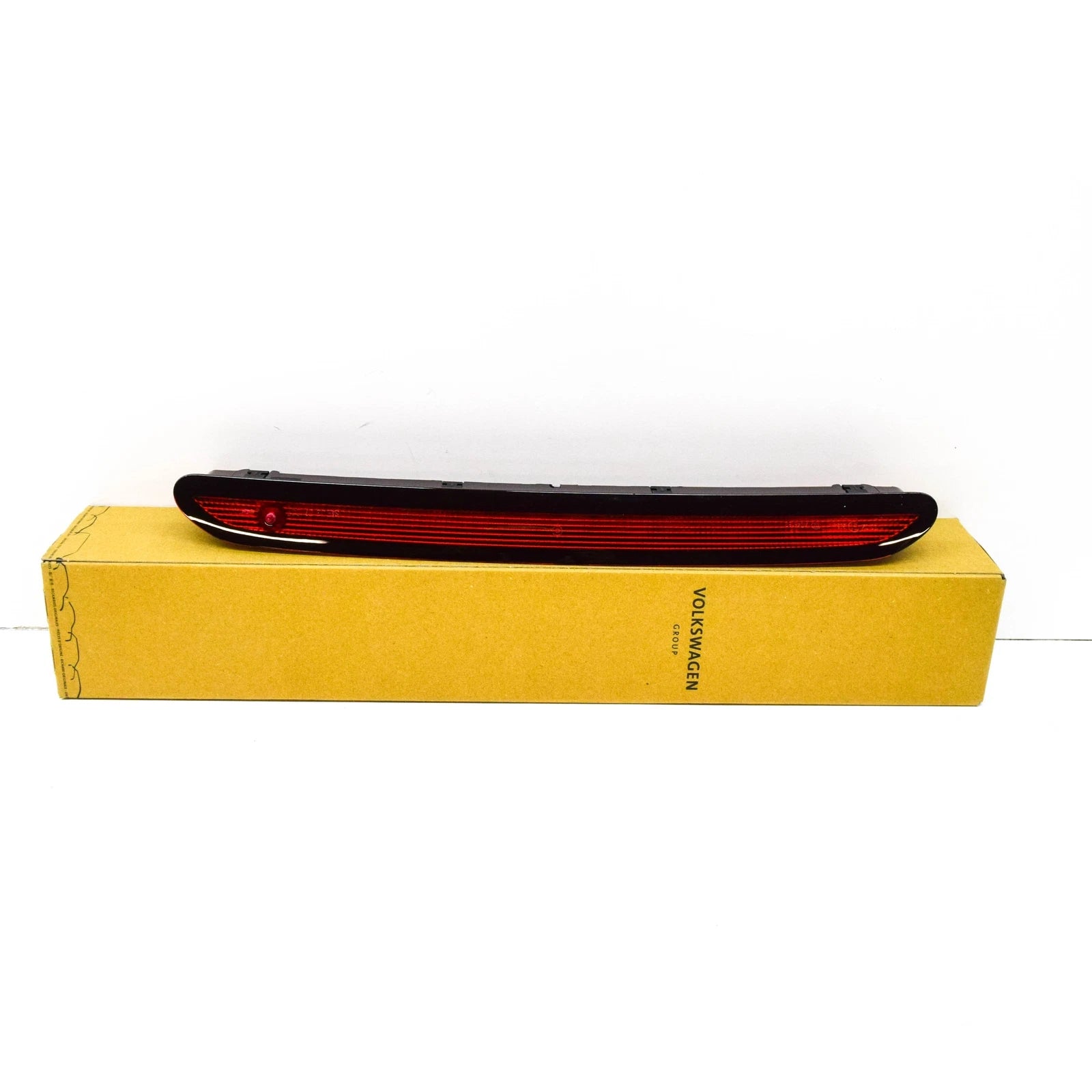 NEW VOLKSWAGEN UP 3RD THIRD STOP BRAKE LIGHT WITH SPRAY JET 3CN945087 ORIGINAL