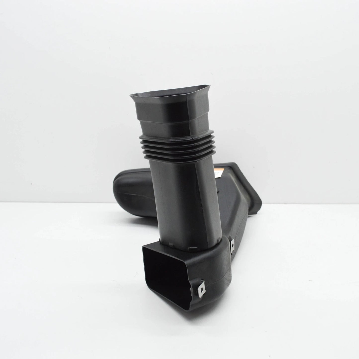 NEW BMW 6 E63 FRONT LEFT BRAKE AIR DUCT 7898199 51117898199 ORIGINAL