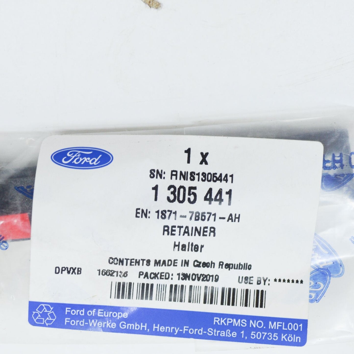 new ford mondeo mk3 windshield left vertical moulding retainer 1305441 original