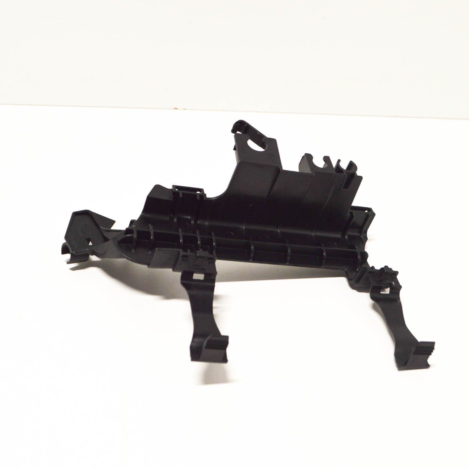 NEW MERCEDES BENZ C W205 FRONT AXLE RIGHT GUIDE CABLE DUCT A2055468080 ORIGINAL