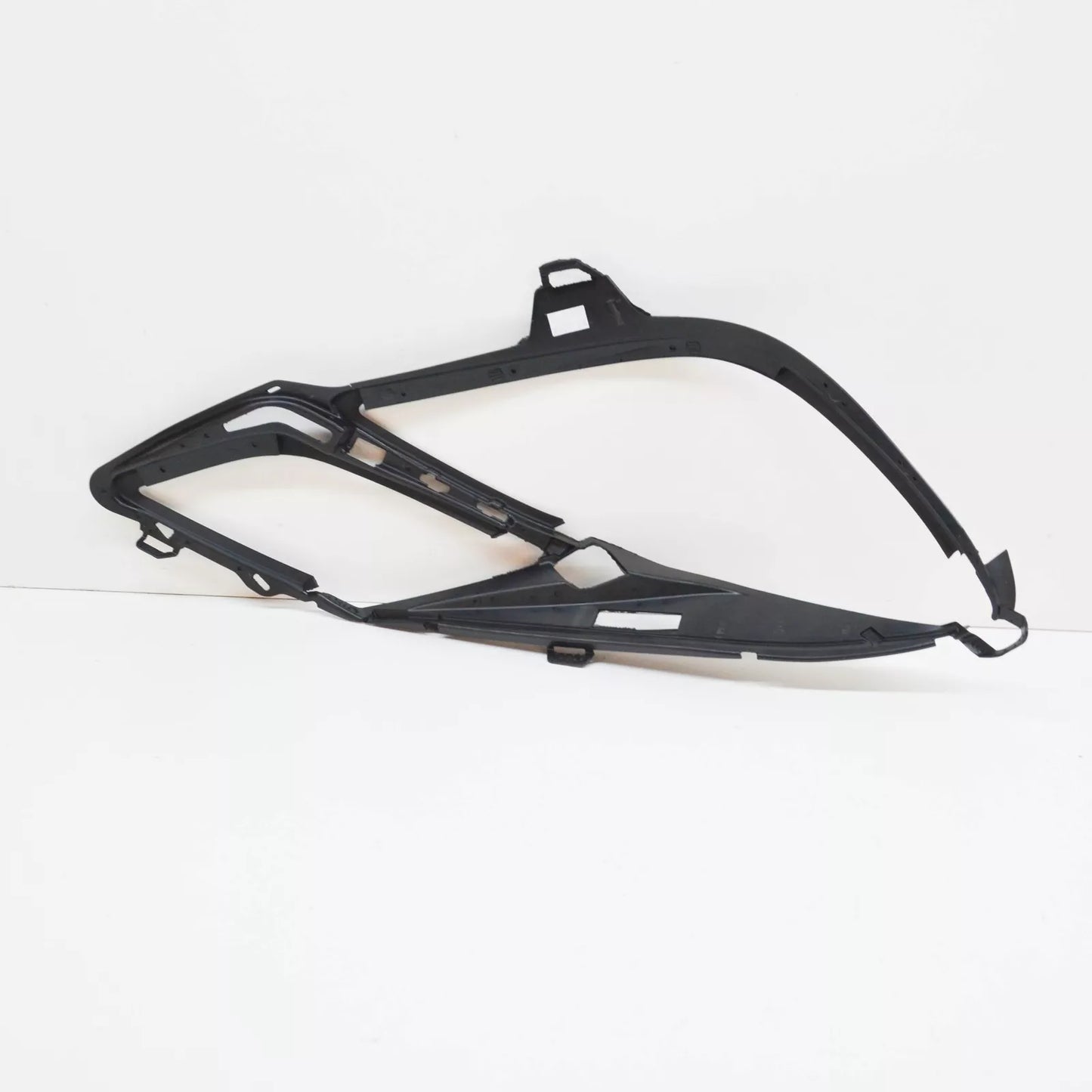 NEW MERCEDES BENZ E W212 FRONT LEFT HEADLIGHT SEAL A2128260591 ORIGINAL