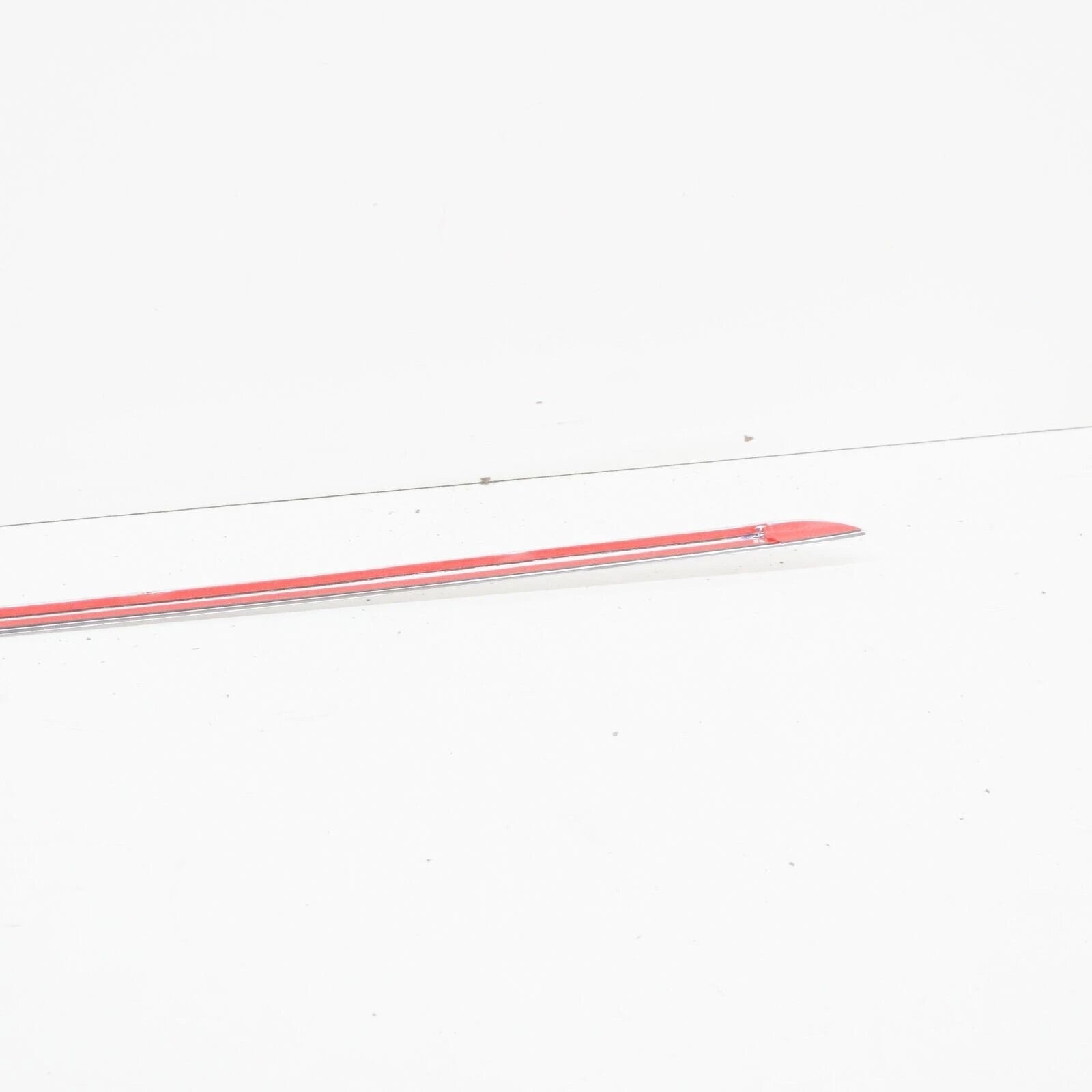 VOLKSWAGEN BEETLE FRONT RIGHT SIDE DOOR CHROME STRIP 5C5837380 NEW