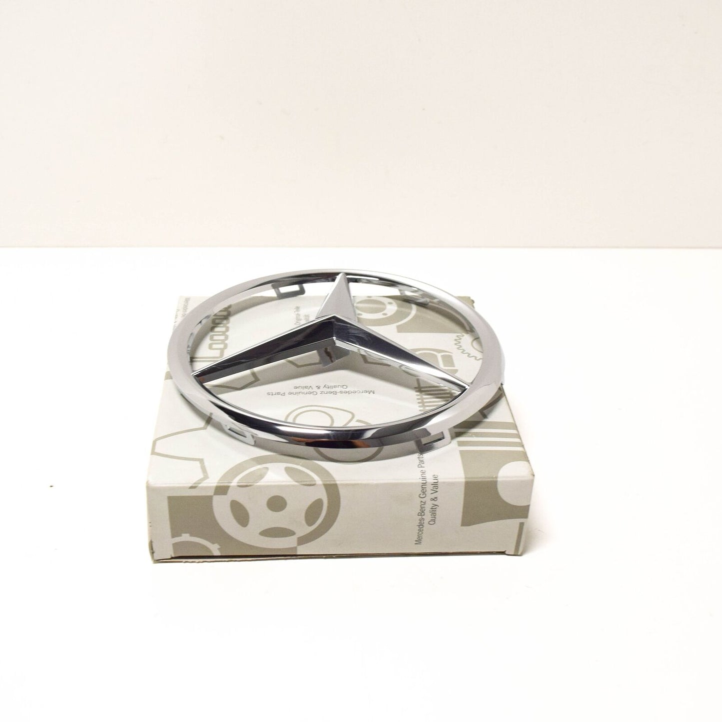 NEW MB A W169 FRONT BUMPER BONNET HOOD EMBLEM BADGE A1698880009 ORIGINAL