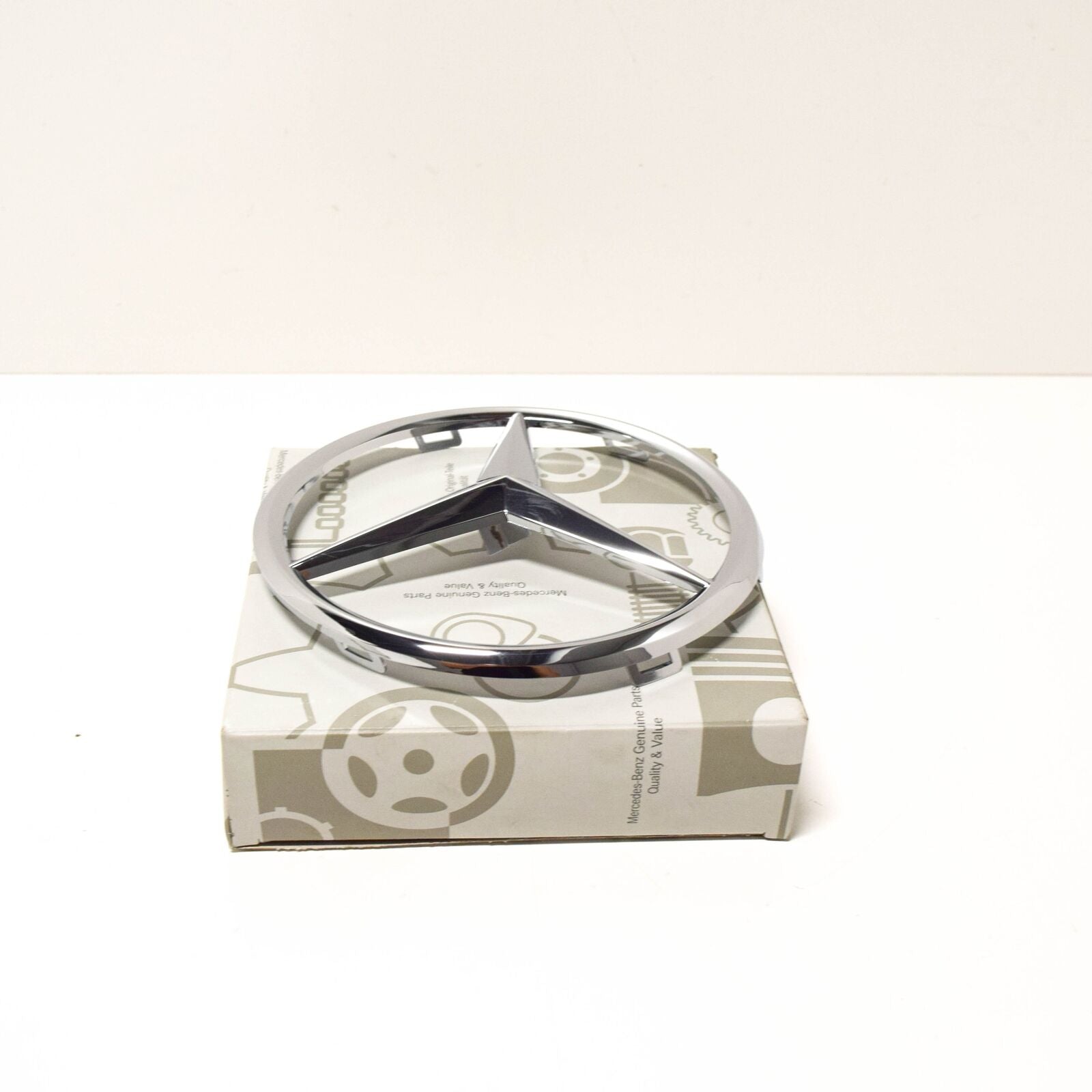 NEW MB A W169 FRONT BUMPER BONNET HOOD EMBLEM BADGE A1698880009 ORIGINAL