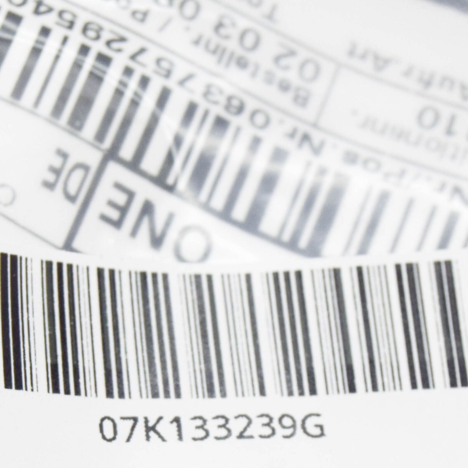 NEW AUDI RS3 ENGINE WATER VALVE RETAINING PLATE 07K133239G ORIGINAL