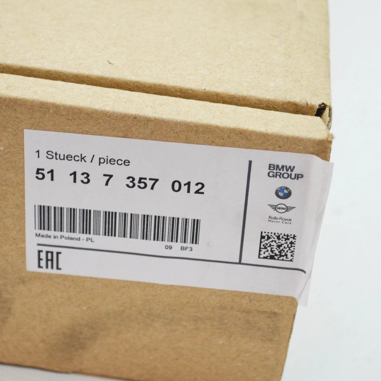 NEW BMW 7 G11 RADIATOR RIGHT GRILLE BASIS 51137357012 7357012 2016 ORIGINAL