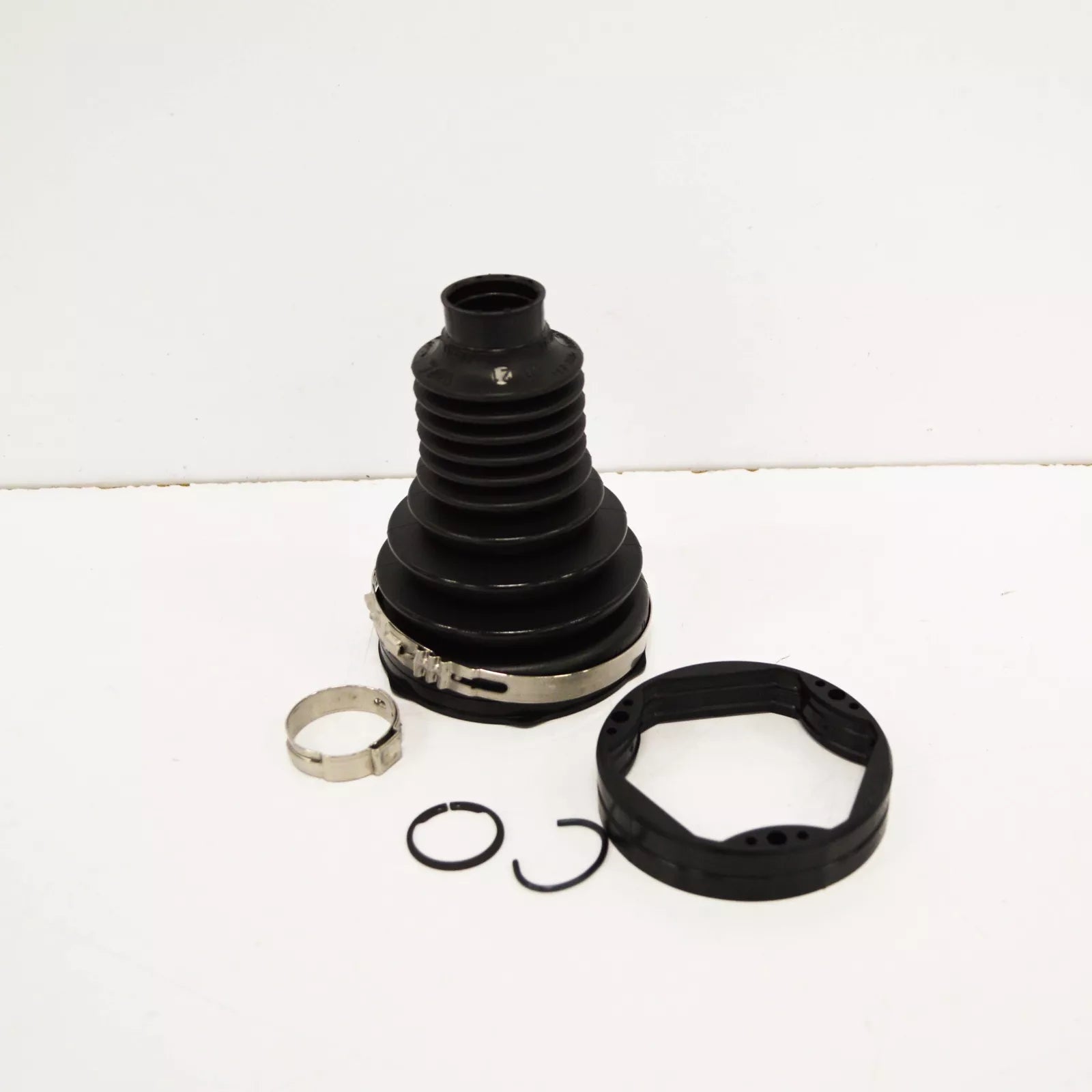 NEW BMW X5 F15 FRONT AXLE INNER CV JOINT BOOT REPAIR KIT 31607608095 ORIGINAL
