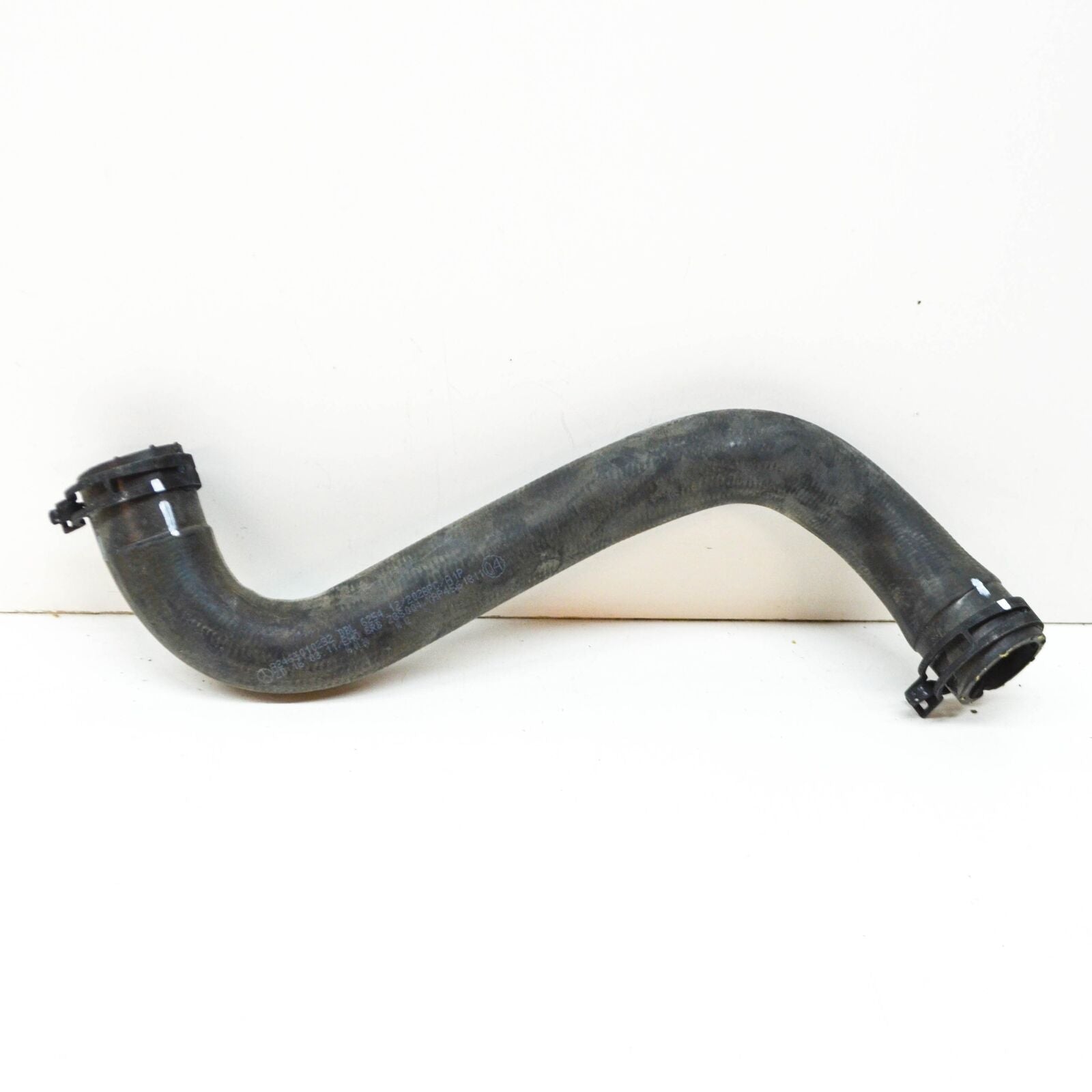 NEW MERCEDES BENZ GLA X156 COOLANT LOWER HOSE A2465010282 ORIGINAL