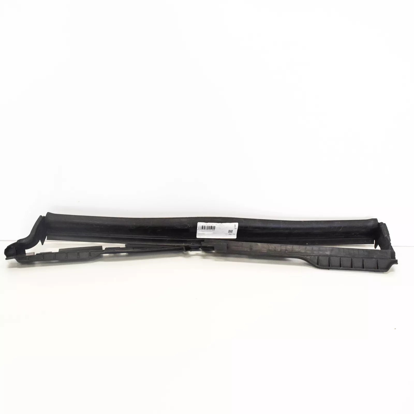 NEW MERCEDES-BENZ C-CLASS W205 RADIATOR AIR DUCT TRIM A2055050030 2015 ORIGINAL