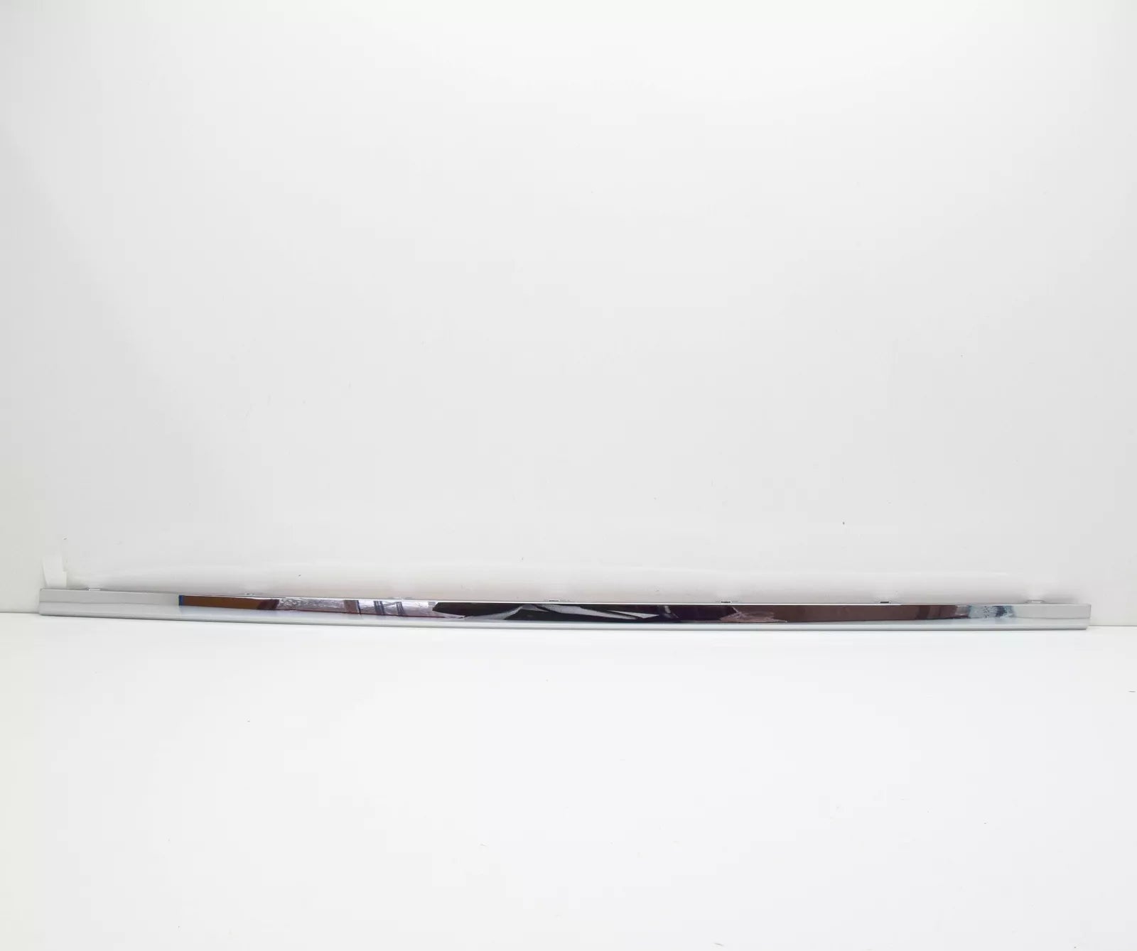 NEW VOLKSWAGEN PASSAT B8 3G FRONT RIGHT DOOR LOWER MOLDING 3G0853332A3Q7