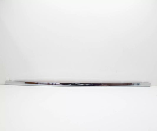 NEW VOLKSWAGEN PASSAT B8 3G FRONT RIGHT DOOR LOWER MOLDING 3G0853332A3Q7