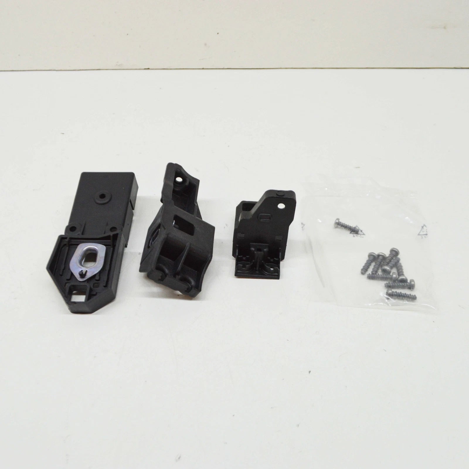 NEW MB CLA COUPE C117 FRONT LEFT HEADLIGHT HOLDER REPAIR KIT A1178200014