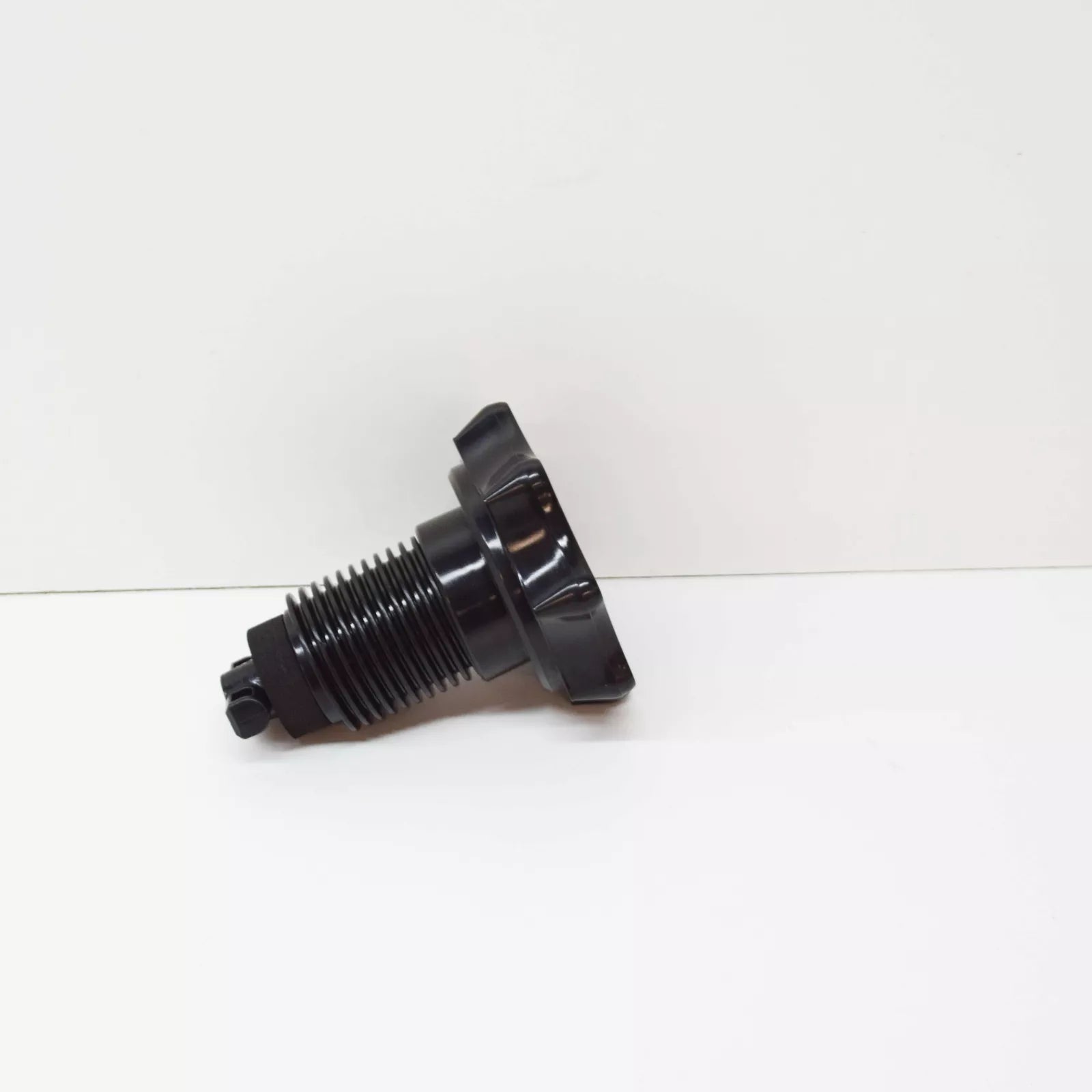 NEW VOLKSWAGEN PASSAT B8 SPARE WHEEL MOUNTING BOLT 3G0803899E ORIGINAL