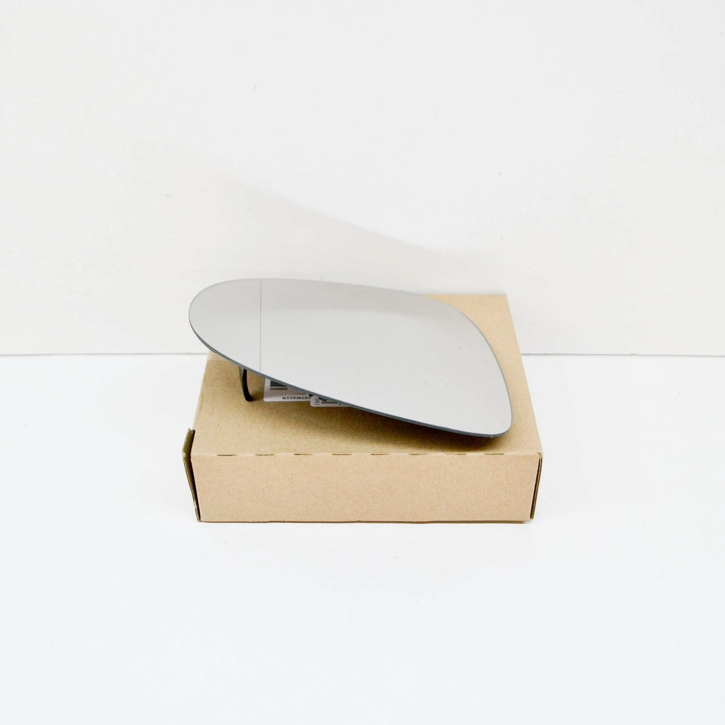 NEW VW TOUAREG 7P FRONT RIGHT DOOR MIRROR GLASS 7P6857522C