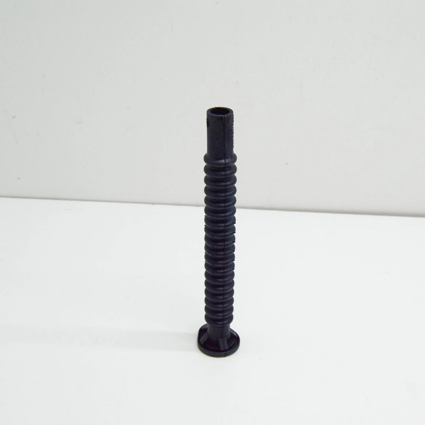 NEW AUDI E-TRON GT REAR LID WATER DRAINAGE HOSE 8S0827429A ORIGINAL