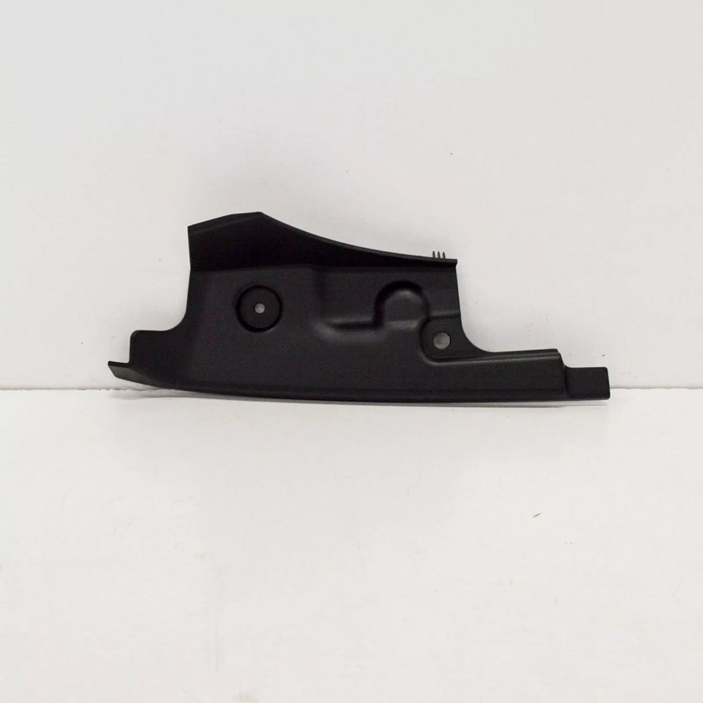 NEW BMW X6 F16 TAILGATE FINISH PANEL RIGHT TRIM 51497386660 ORIGINAL