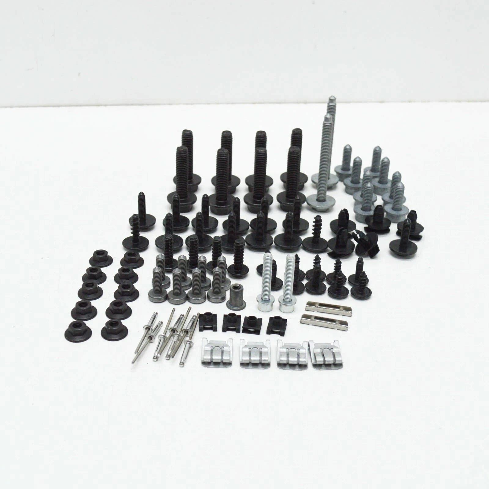 NEW AUDI Q8 FRONT BUMPER COVER HARDWARE KIT 4M8098623