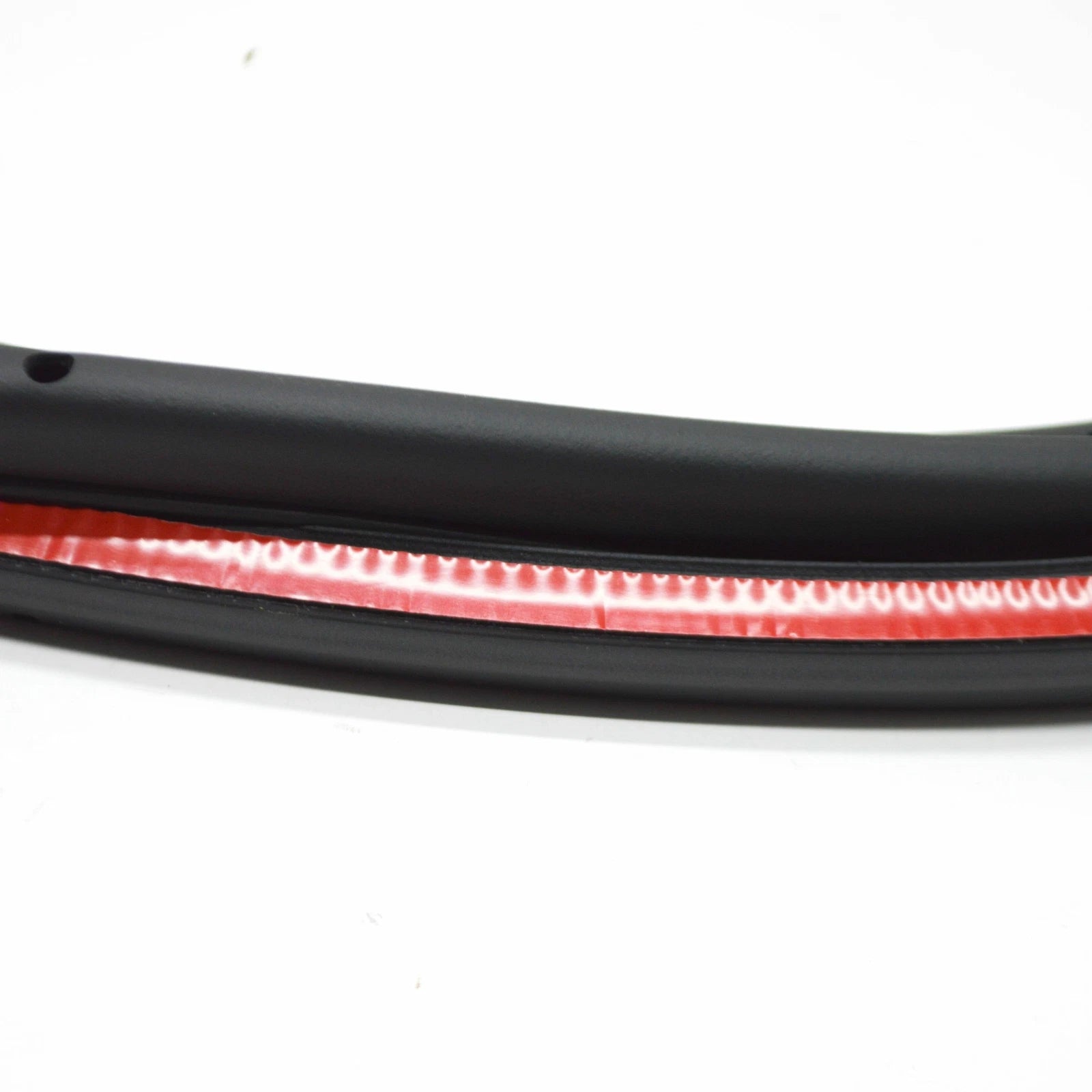 NEW AUDI Q3 8U FRONT LEFT OUTER DOOR SEAL RUBBER 8U0837911B