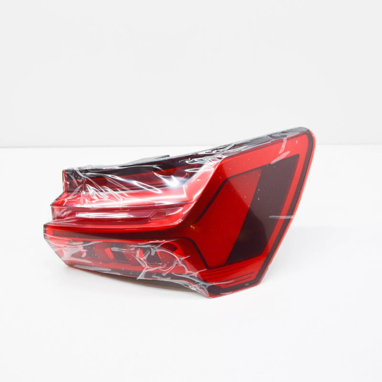 NEW AUDI A6 C8 REAR RIGHT TAILLIGHT 4K5945224C ORIGINAL