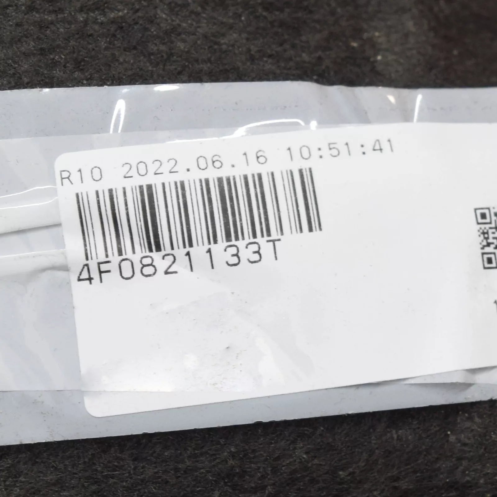 NEW AUDI A6 AVANT C6 FRONT LEFT INNER FENDER LINER 4F0821133T ORIGINAL