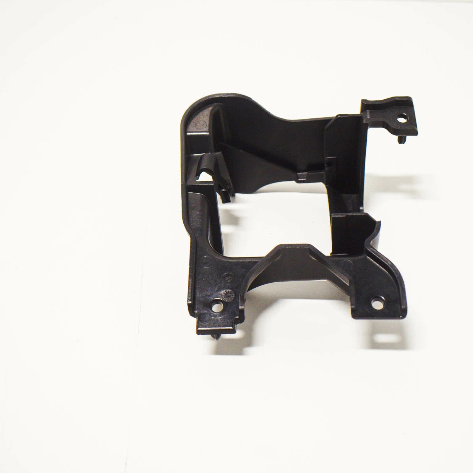 NEW AUDI A3 SPORTBACK 8V BLIND SPOT DETECTION SENSOR BRACKET 8V4907176