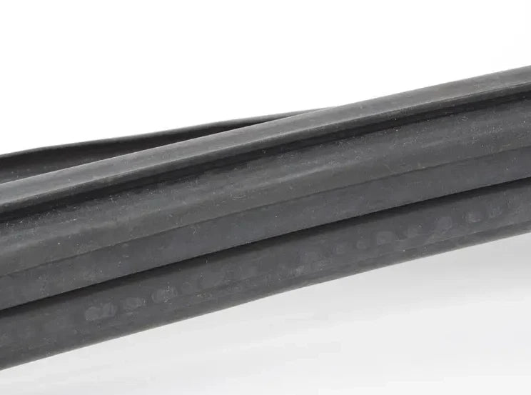 NEW MERCEDES-BENZ SALOON W123 REAR WINDOW SEALING FRAME A1236700539