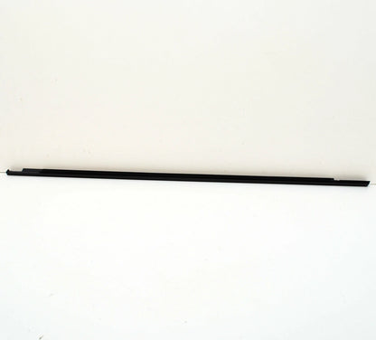 NEW VW TOURAN 5T FRONT RIGHT OUTER DOOR WINDOW GLASS SEAL 5TA837478A5AP