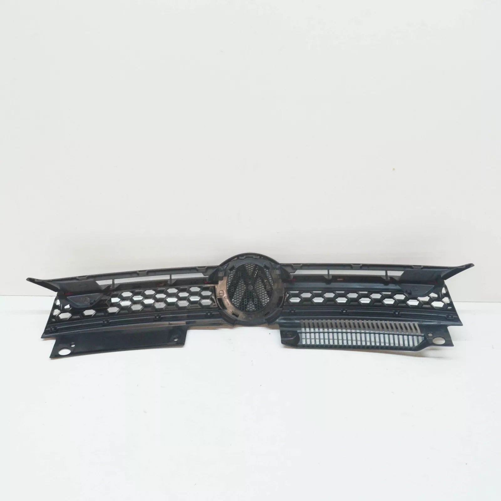 NEW VW GOLF MK6 FRONT RADIATOR GRILLE 5K0853651AKATK ORIGINAL