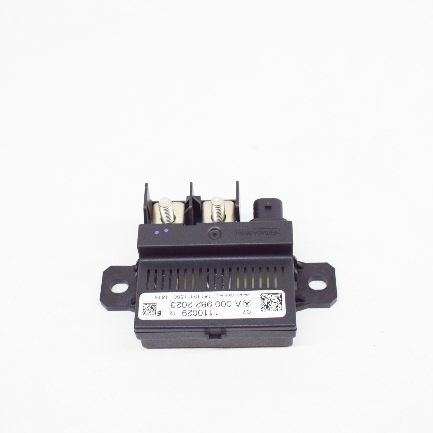 NEW MERCEDES-BENZ CLA C117 BACKUP BATTERY RELAY A0009822023 ORIGINAL