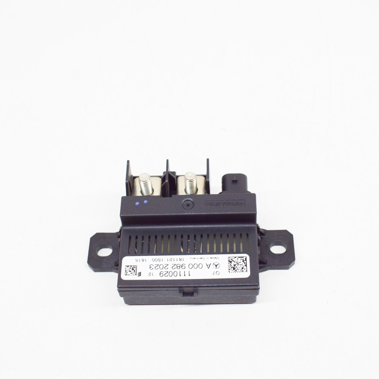 NEW MERCEDES-BENZ CLA C117 BACKUP BATTERY RELAY A0009822023 ORIGINAL