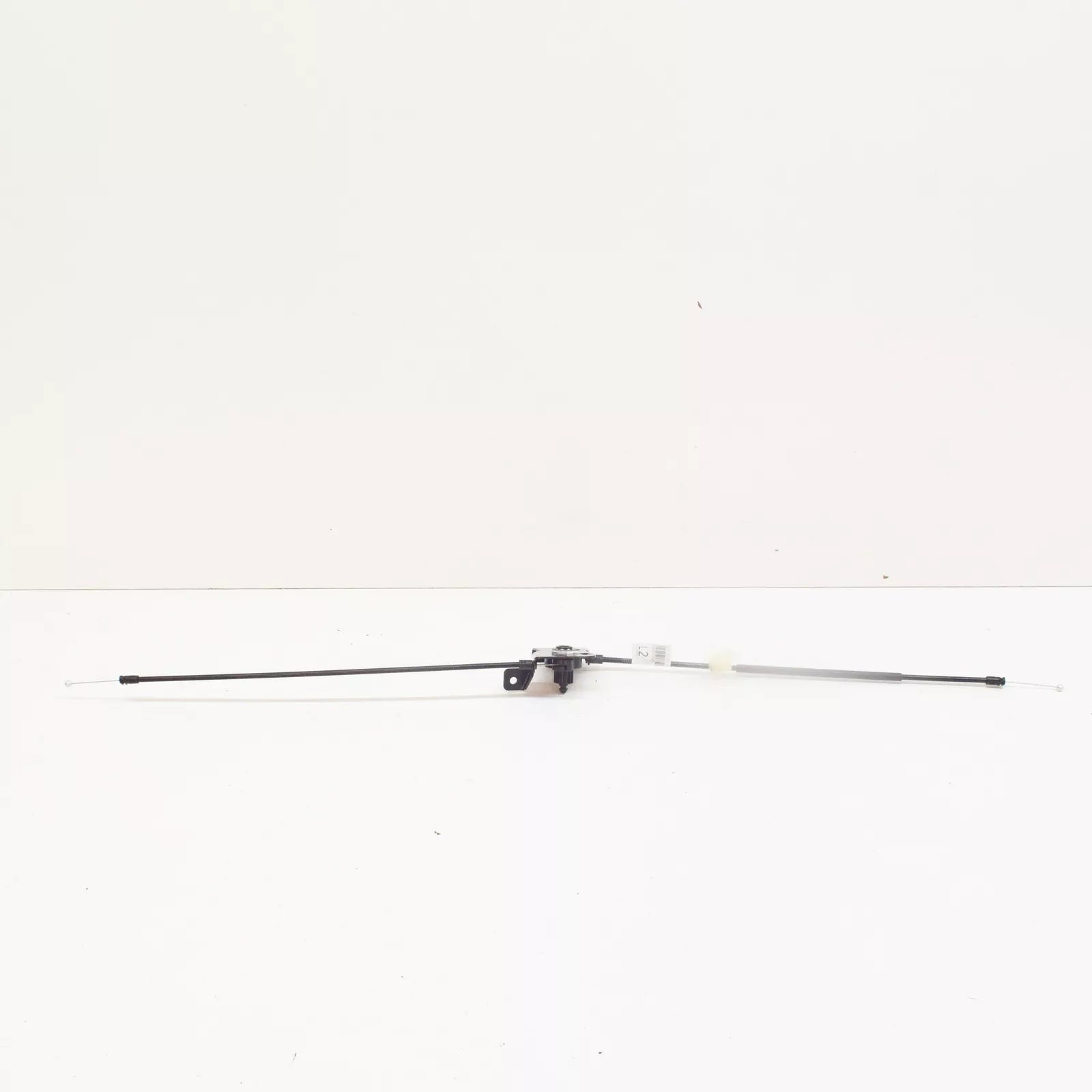 NEW AUDI TT FV MK3 FRONT BONNET BOWDEN CABLE 8S0823529D ORIGINAL