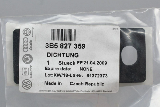 new vw golf plus 5m1, 521 rear number plate light seal 3b5827359 original