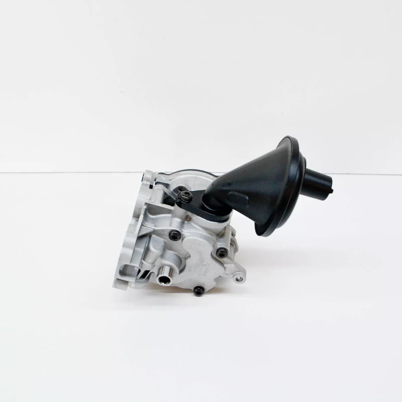 NEW AUDI A4 B8 OIL PUMP WITH INTEGRATED VACUUM PUMP 059115103BF ORIGINAL